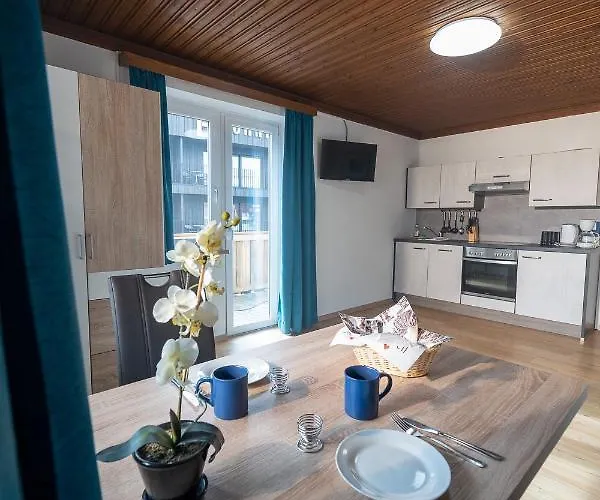 Alpin מריה אלם אם שטיינרנן מיר